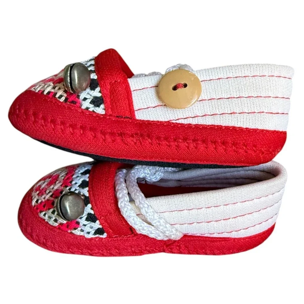 HillTribe Embroidered Newborn Baby Shoes Red Bell Folk Art Hmong Thailand Infant